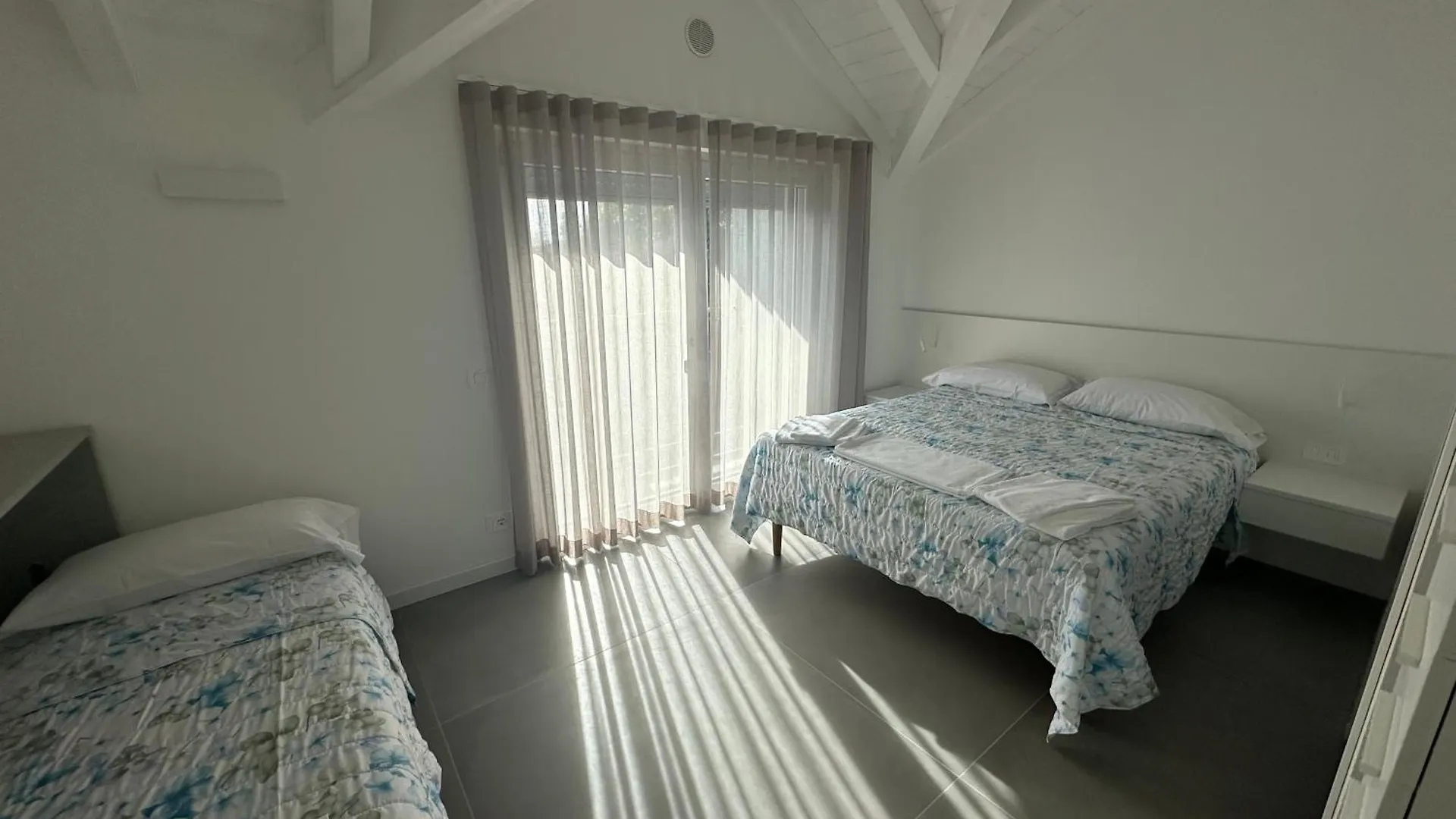 Luxury Villa Paradise Beach 2025 - Agenzia Cocal 카오를레